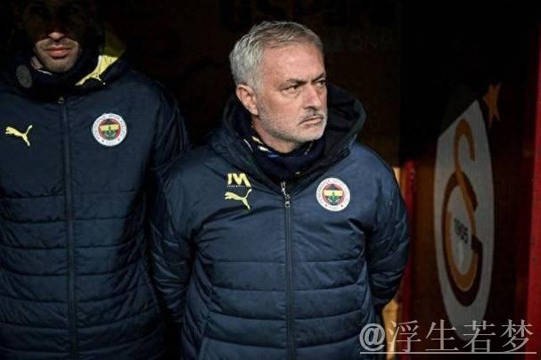 穆里尼奥若遭解雇将创解约金新纪录,职业生涯累计达1.1亿英镑 穆里尼奥若遭解雇将创解约金新纪录,职业生涯累计达1.1亿英镑